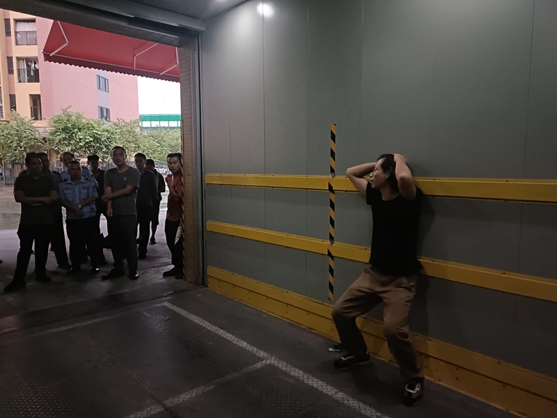 器沉电梯安全！人生就是博发展电梯应急演练